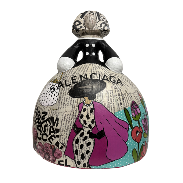 Menina Balenciaga